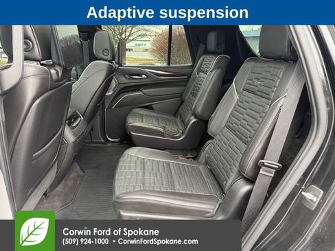 Used 2022 Cadillac Escalade Sport Platinum w/ LPO, ONYX Package image 11