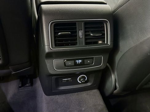 Used 2019 Audi SQ5 Prestige image 30