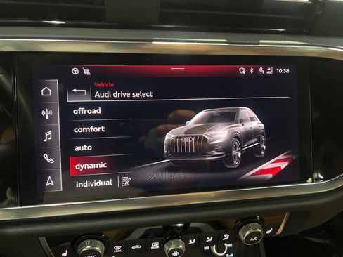 Used 2024 Audi Q3 2.0T Premium Plus image 55