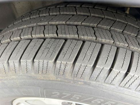 Used 2017 Ford Expedition XLT AWD/4WD image 10