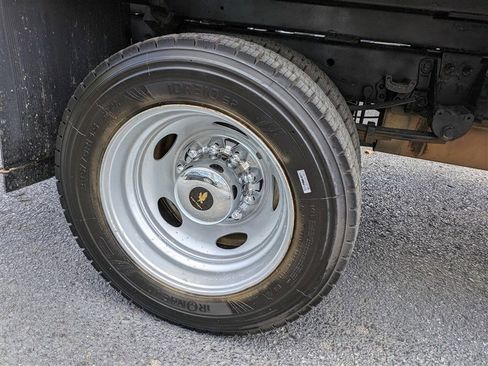 Used 2020 Ford F550 2WD Crew Cab Super Duty image 14