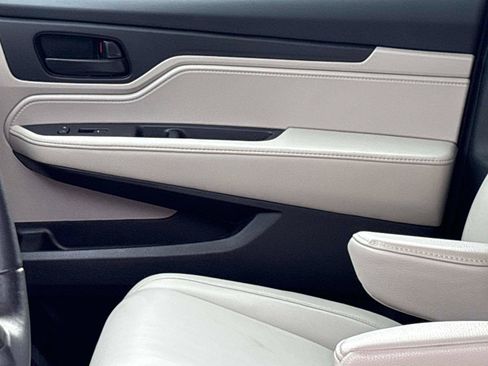 Certified 2025 Honda Odyssey EX-L image 23