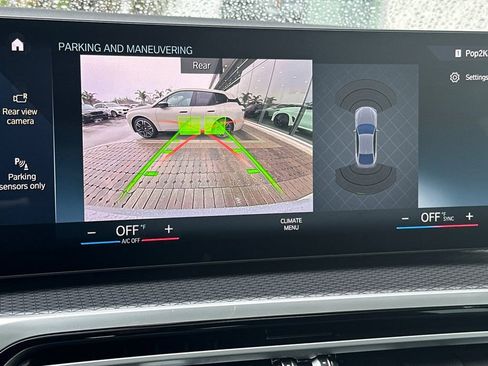 Used 2023 BMW i4 eDrive40 w/ M Sport Package image 18