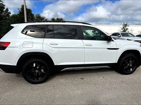 New 2026 Volkswagen Atlas Peak Edition AWD/4WD image 4