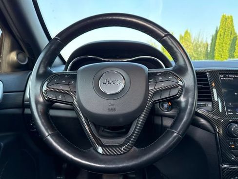 Used 2021 Jeep Grand Cherokee Laredo X AWD/4WD image 19