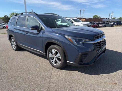 Used 2023 Subaru Ascent Premium w/ Convenience Package AWD/4WD image 2