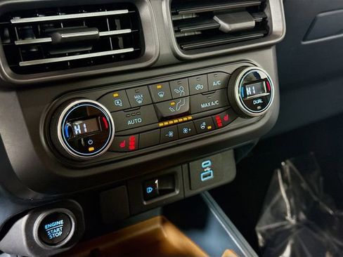 Certified 2022 Ford Maverick Lariat w/ Lariat Luxury Package image 15