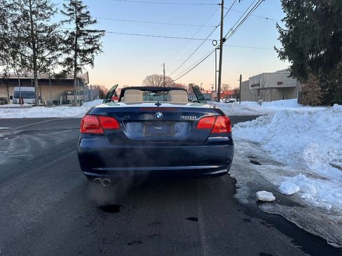 Used 2012 BMW 328i Convertible image 6