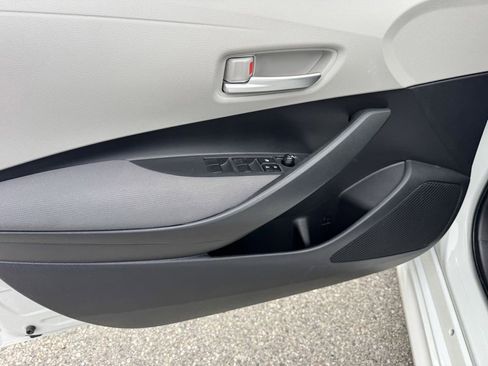 Used 2020 Toyota Corolla LE w/ Carpet Mat Package (TMS) FWD image 14