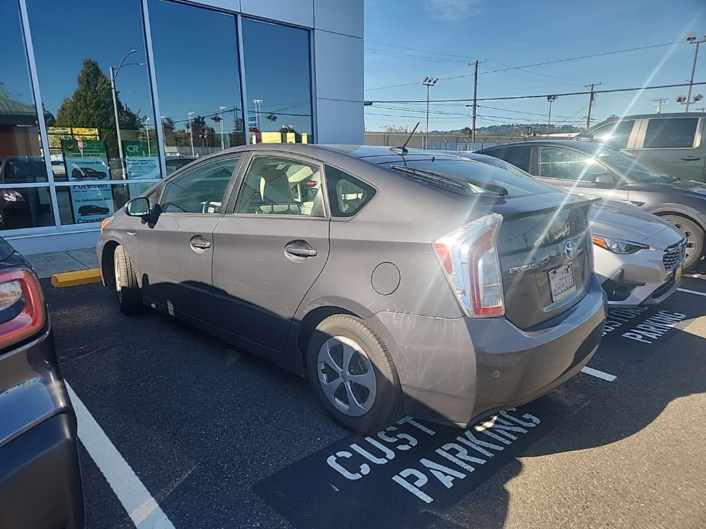 Used 2015 Toyota Prius Three FWD image 3