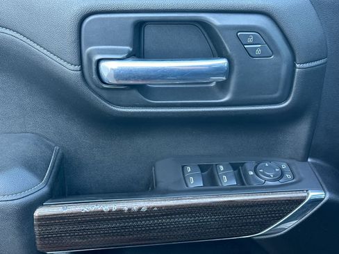 Used 2021 Chevrolet Silverado 1500 LT Trail Boss w/ Convenience Package II AWD/4WD image 13
