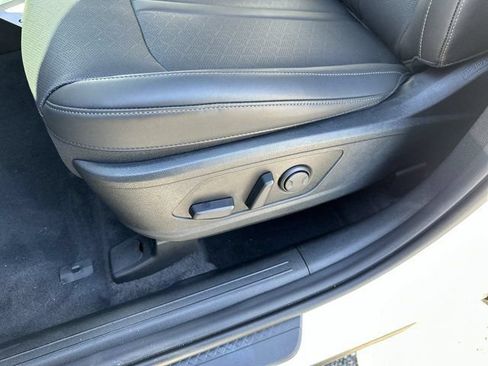 Used 2023 Kia Sorento S w/ Panoramic Sunroof Package FWD image 15