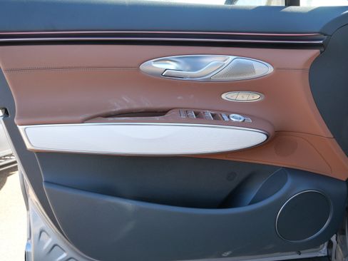 New 2026 Genesis GV70 2.5T Advanced image 6