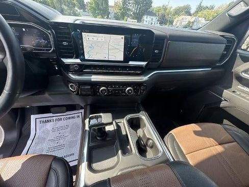 Used 2023 Chevrolet Silverado 1500 High Country w/ High Country Premium Package image 11