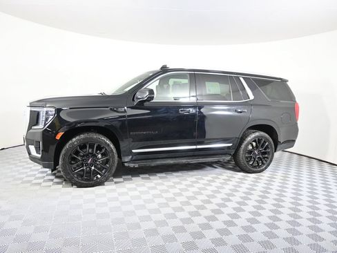 Used 2023 GMC Yukon Denali w/ Advanced Technology Package AWD/4WD image 2