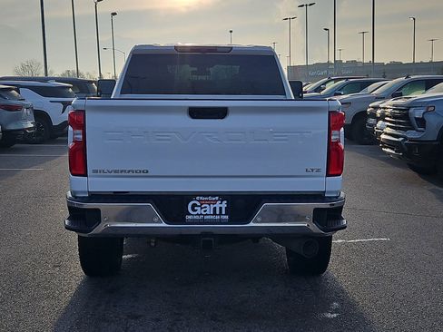Used 2021 Chevrolet Silverado 3500 LTZ image 4