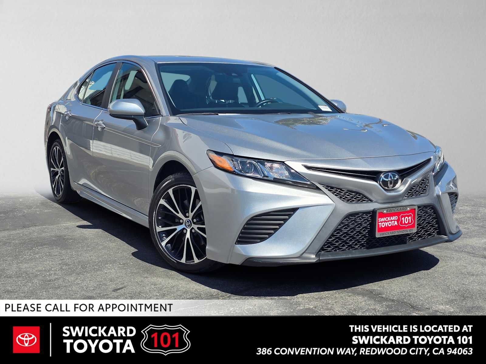 Used 2019 Toyota Camry SE FWD image 1