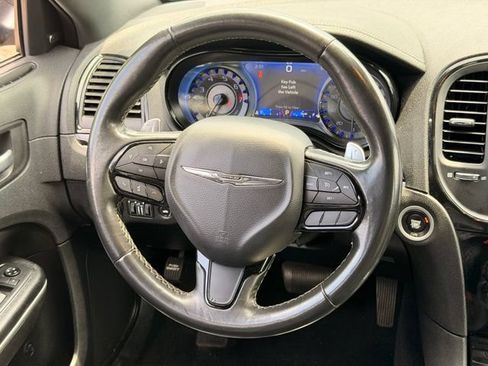 Used 2020 Chrysler 300 S RWD image 17
