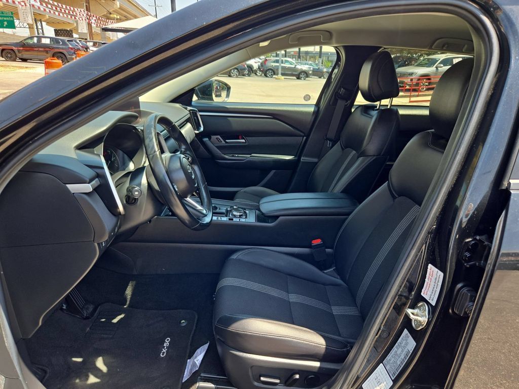 Used 2025 MAZDA CX-50 AWD 2.5 S w/ Preferred Package image 11