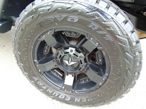 Used 2015 Jeep Wrangler Unlimited Sport w/ Quick Order Package 24S AWD/4WD image 57