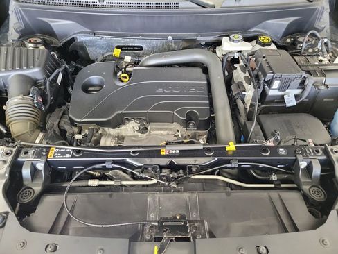 Used 2023 GMC Terrain SLT image 21