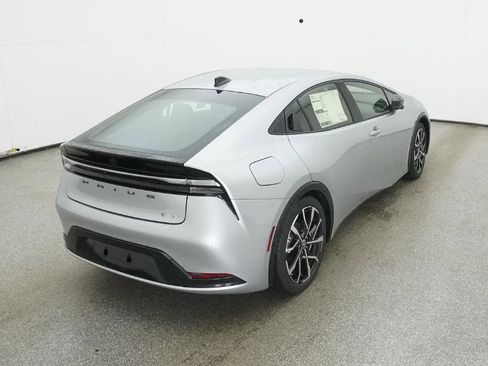 New 2026 Toyota Prius Plug-In Hybrid image 8