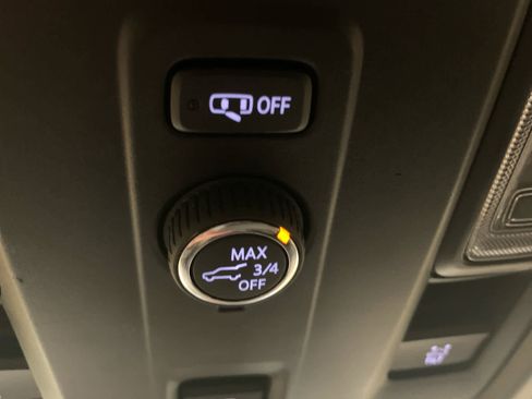 Used 2021 Chevrolet Tahoe Z71 w/ Rear Media and Nav Package image 41