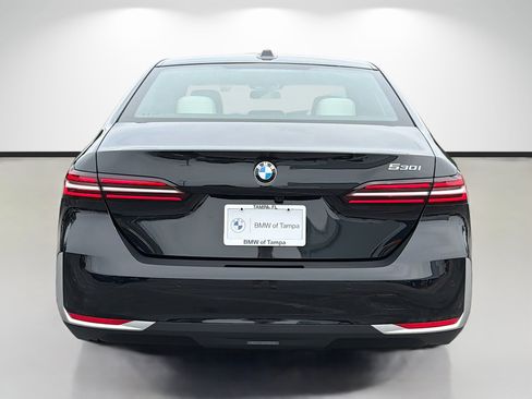 New 2027 BMW 530i RWD image 4