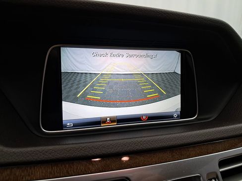 Used 2016 Mercedes-Benz E 350 4MATIC Sedan image 21