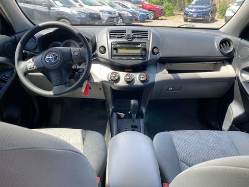 Used 2012 Toyota RAV4 4WD w/ Value Pkg image 18