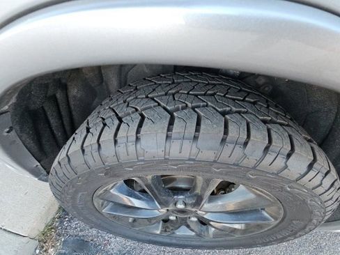 Used 2018 Dodge Durango R/T w/ Technology Group image 12