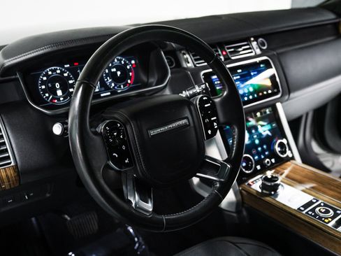 Used 2018 Land Rover Range Rover HSE AWD/4WD image 19