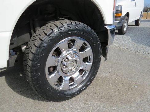 Used 2023 Ford F250 Lariat w/ Lariat Ultimate Package image 9