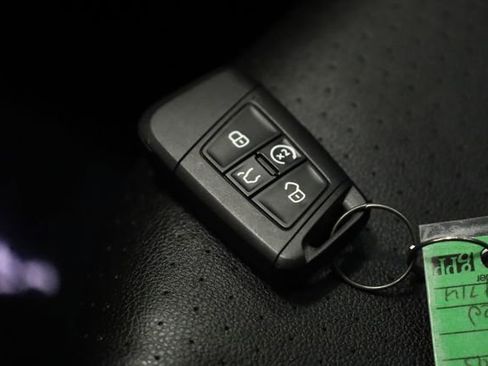 Used 2023 Volkswagen Atlas Cross Sport SEL R-Line image 37