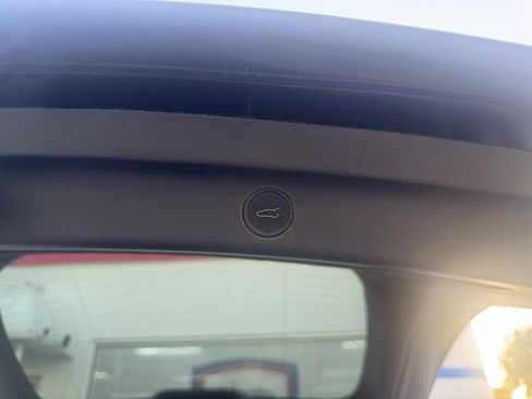 Used 2022 Tesla Model Y Performance AWD/4WD image 65