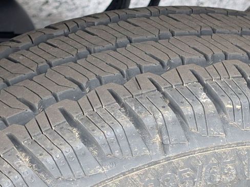 New 2026 Ford Transit 250 148 Medium Roof w/ Load Area Protection Package image 18