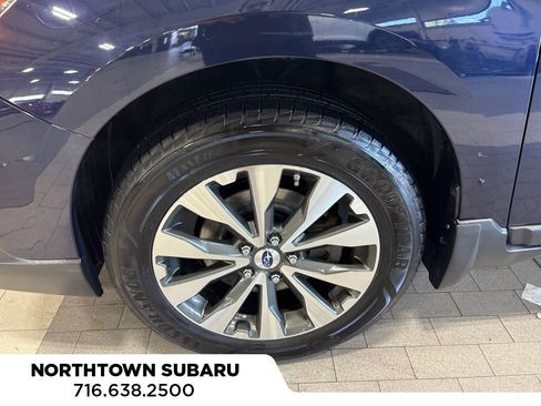 Used 2018 Subaru Outback 2.5i Limited image 16
