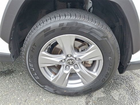 Used 2024 Toyota RAV4 XLE image 8