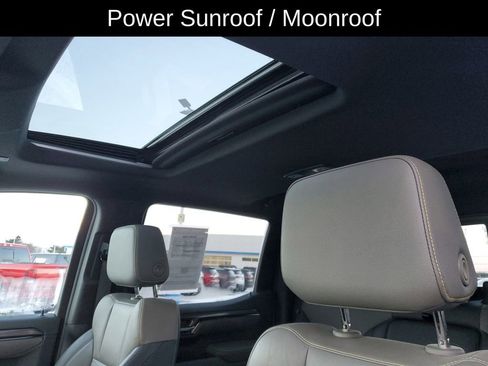 Used 2023 Chevrolet Silverado 1500 ZR2 image 6