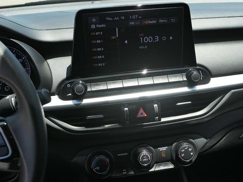 Used 2023 Kia Forte LXS w/ LXS Technology Package FWD image 18