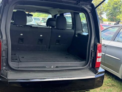 Used 2012 Jeep Liberty Sport AWD/4WD image 8