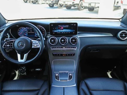 Used 2020 Mercedes-Benz GLC 300 4MATIC w/ Parking Assistance Package image 12