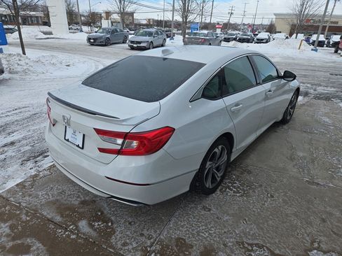 Certified 2018 Honda Accord EX image 3