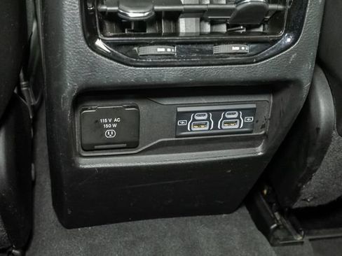 Certified 2024 Jeep Grand Cherokee Altitude AWD/4WD image 27