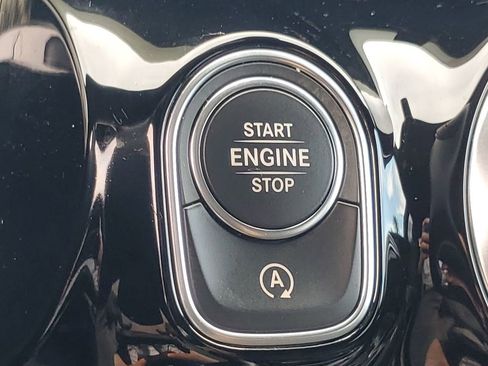 Certified 2021 Mercedes-Benz GLA 250 image 23