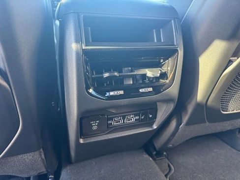 Certified 2025 Jeep Grand Cherokee Limited w/ Black Appearance Package image 23