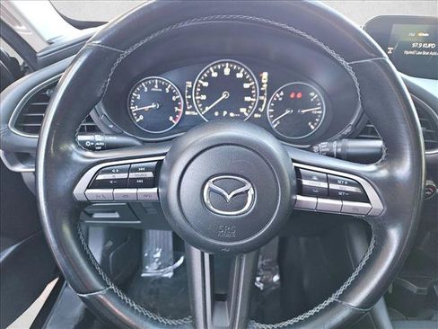 Used 2021 MAZDA MAZDA3 s FWD image 17