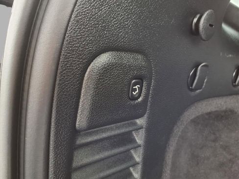 Used 2020 Jeep Grand Cherokee Limited image 27