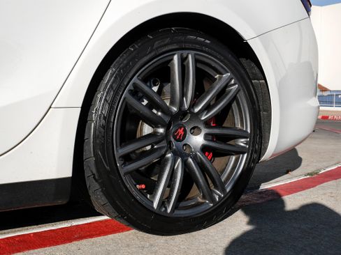 Used 2019 Maserati Ghibli S image 51