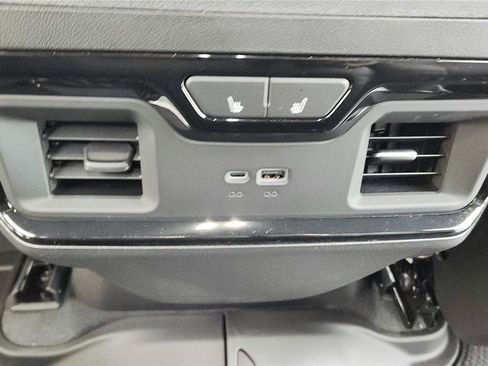 New 2026 GMC Sierra 1500 AT4 w/ AT4 Premium Package AWD/4WD image 19